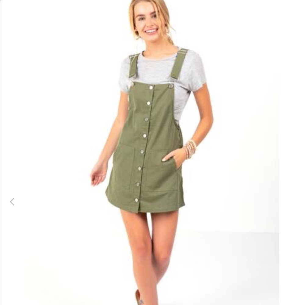 Francesca’s Addison Button Overalls deep miss green size medium NWT